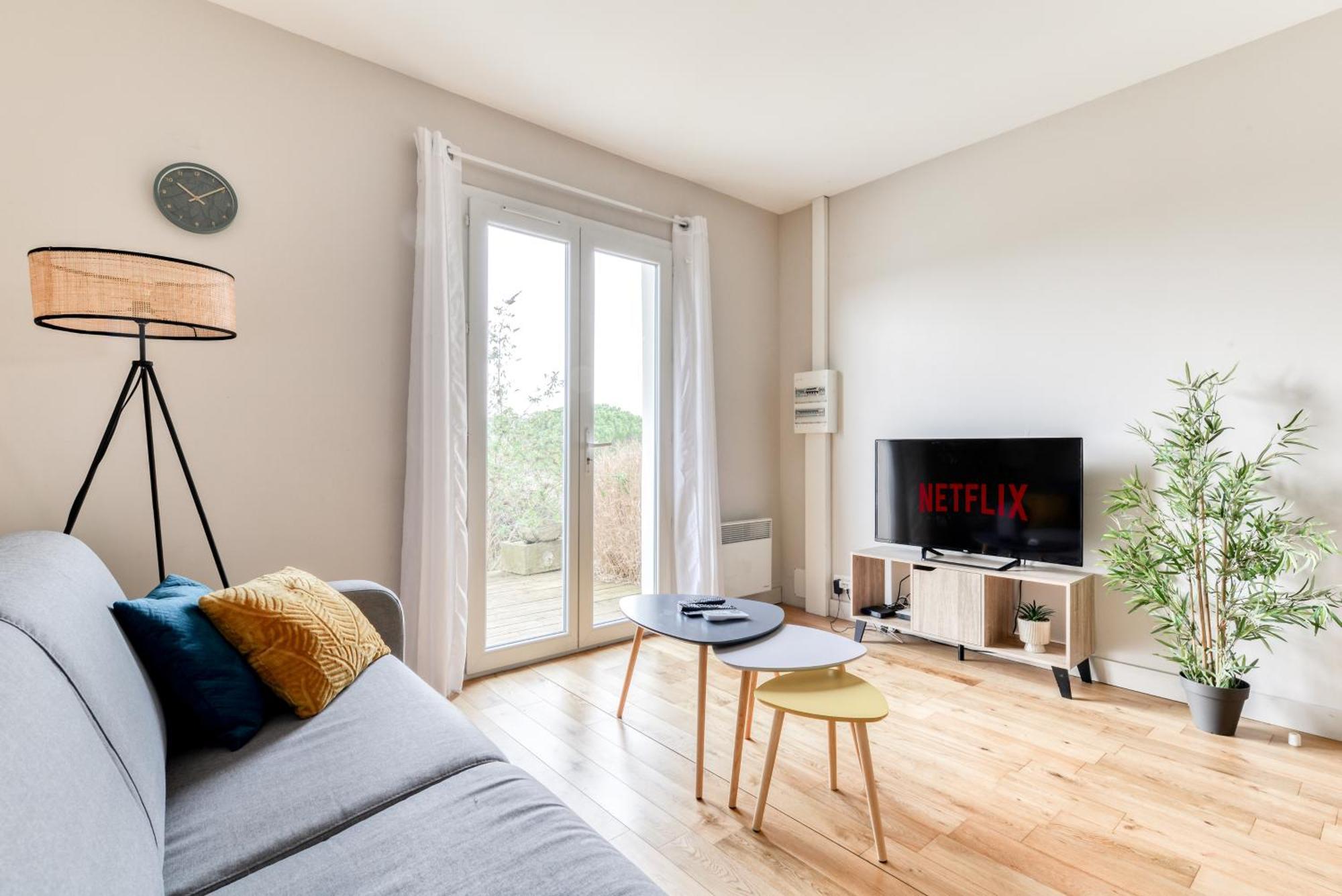 Le Soleil Du Lac - Parking Privatif - Terrasse - Netflix - Clim การ์กาซอน ภายนอก รูปภาพ